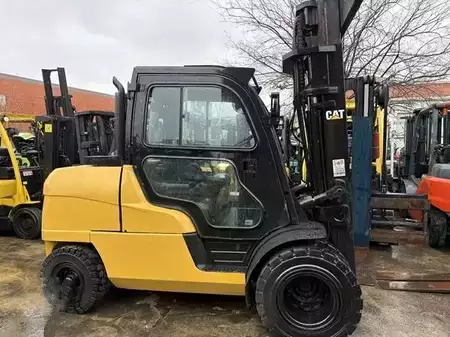 Diesel Forklifts 2017  CAT Lift Trucks DP55N (1)