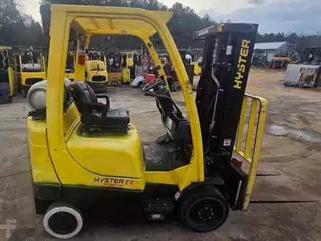 Propane Forklifts 2013  Hyster S50FT (1)