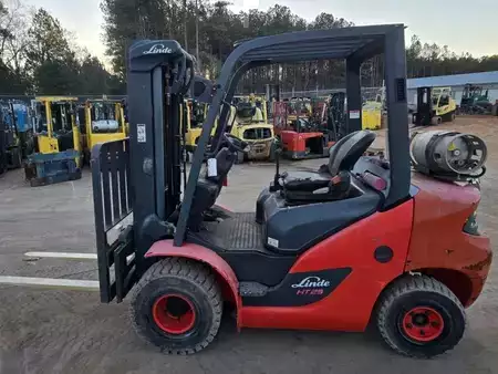 Propane Forklifts 2018  Linde HT25T (1)