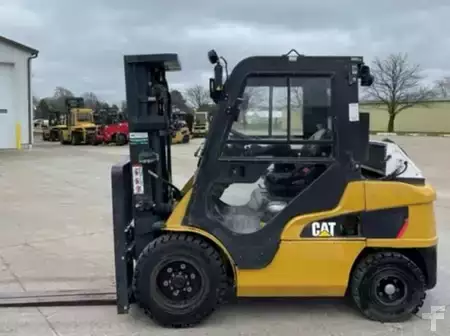 Diesel Forklifts 2018  CAT Lift Trucks DP35N (1)