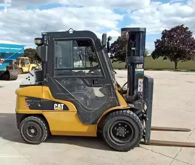 Diesel Forklifts 2018  CAT Lift Trucks DP35N (1)