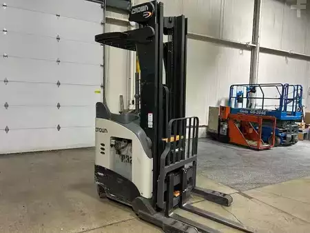 Reach Trucks 2019  Crown RR5725-35 (1)