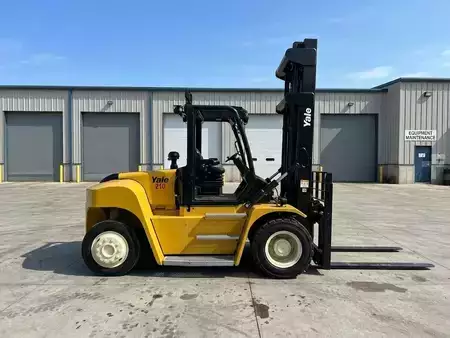 Diesel Forklifts 2018  Yale GDP210 (1)