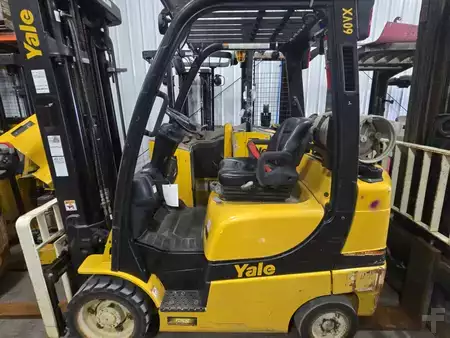 Propane Forklifts 2020  Yale GLC060VX (1)