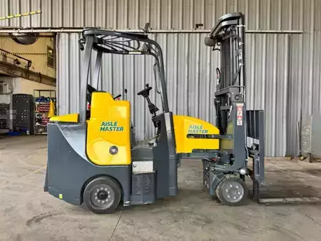 4-Wheel Electric 2023  Aisle Master 33NE (1)