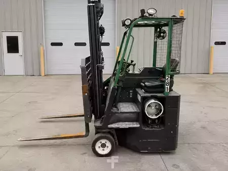 Montacargas de 4 Vías 2024  Combilift CB6000 (1)