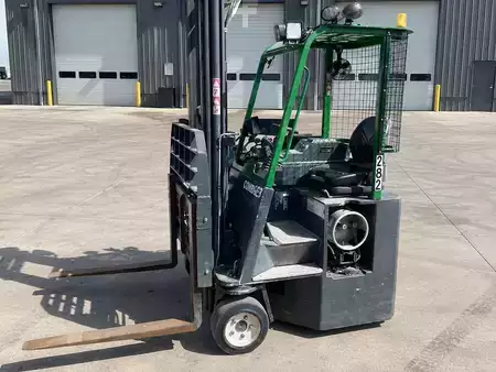 Montacargas de 4 Vías 2024  Combilift CB6000 (1)