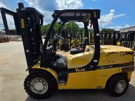 Diesel Forklifts 2015  Yale GDP120VX (1)