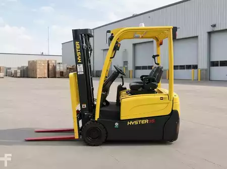Montacargas Eléctrico (3 ruedas) 2023  Hyster J35XNT (1)