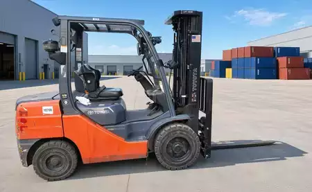 Montacargas diésel 2019  Toyota 8FDU32 (1)