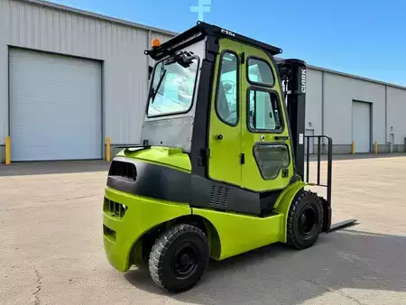 Diesel Forklifts 2018  Clark C20D (1)