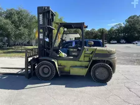 Diesel Forklifts 2019  Clark C70D (1)