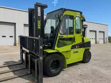 Diesel Forklifts 2021  Clark C40D (1)