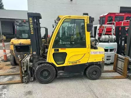 Propane Forklifts 2021  Hyster H70FT (1)