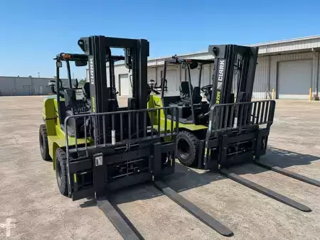 Propane Forklifts 2026  Clark C70L (1)