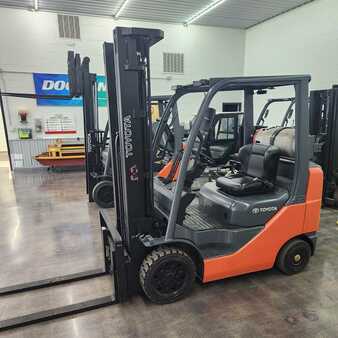 Propane Forklifts 2016  Toyota 8FGCU25 (1)
