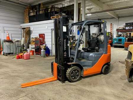 Propane Forklifts 2009  Toyota 8FGCU25 (1)