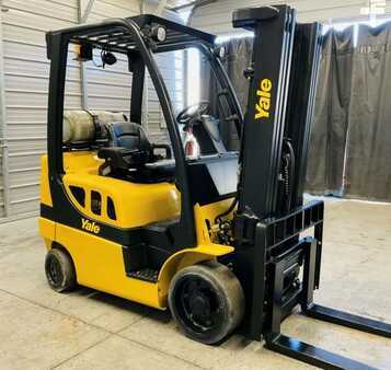 Propane Forklifts 2005  Yale GLC050VX (2)