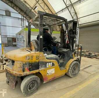 Diesel Forklifts 2011  CAT Lift Trucks P6000D (1)