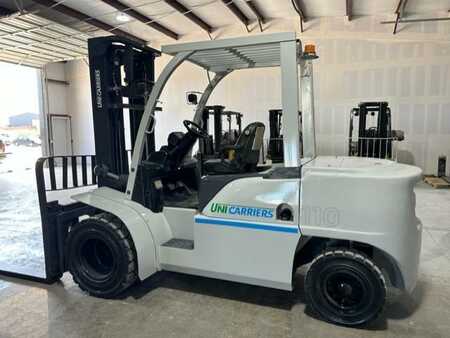 Diesel Forklifts 2016  Unicarriers PF110 (1)
