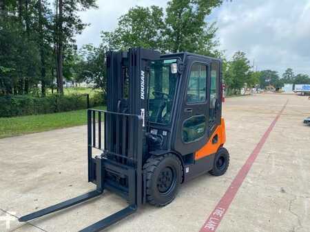 Carretilla elevadora GLP 2014  Doosan G25E-5 (3)