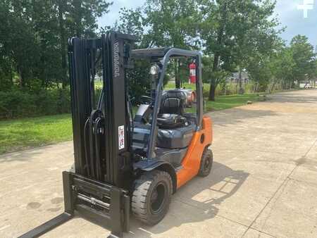 Propane Forklifts 2008  Toyota 8FGU25 (2)