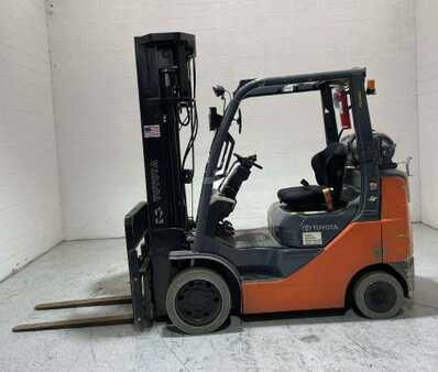 Propane Forklifts 2017  Toyota 8FGCU25 (1)