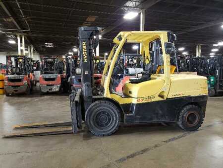 4 Wheels 2013  Hyster H120FT (1)