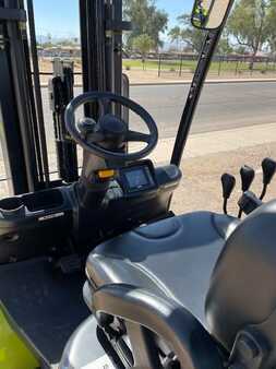 Propane Forklifts 2021  Clark S25L (5)