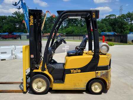Propane Forklifts 2016  Yale GLC050VX (1)