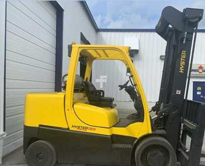 Propane Forklifts 2014  Hyster S180FT (1)