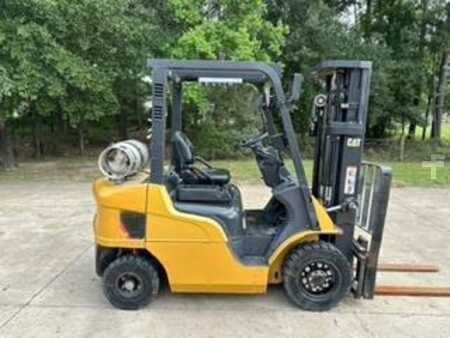 Propane Forklifts 2019  CAT Lift Trucks GP25 (1)