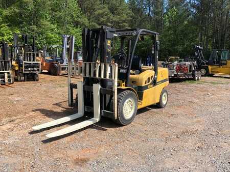 Diesel Forklifts 2014  Yale GDP100VX (1)
