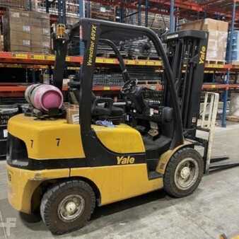 Propane Forklifts 2019  Yale GLP060VX (1)