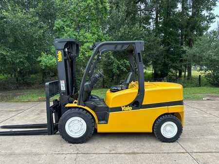Diesel Forklifts 2014  Yale GDP100VX (1)