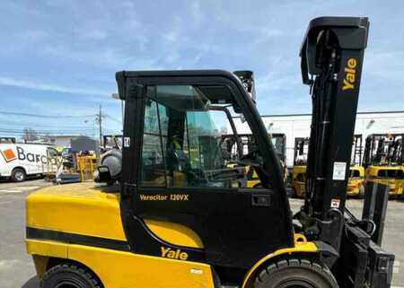 Propane Forklifts 2021  Yale GLP120VX (1)