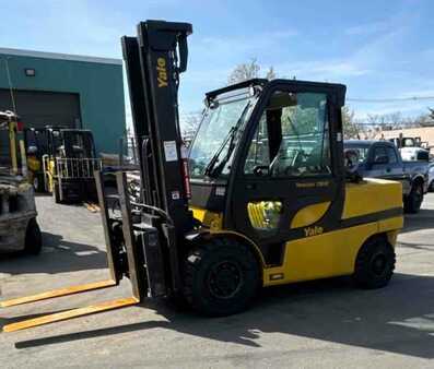 Propane Forklifts 2021  Yale GLP120VX (1)