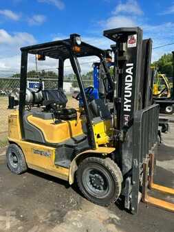 Propane Forklifts 2013  Hyundai 25L-7A (1)