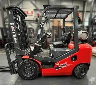 Diesel Forklifts - Heli CPQYD25 (1)