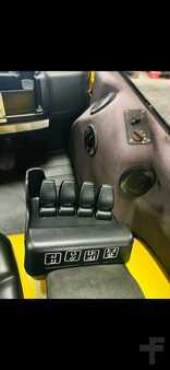 Propane Forklifts 2007  Hyster H80FT (5)