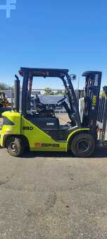 Diesel Forklifts 2021  Clark S25D (10)
