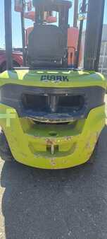 Diesel Forklifts 2021  Clark S25D (6)