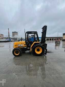 Rough Terrain Forklifts 2015  JCB 930 (1)