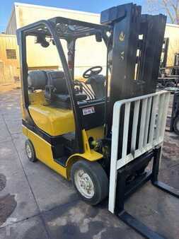 Propane Forklifts 2018  Yale GLC050VX (1)