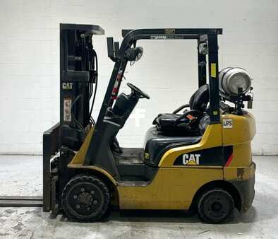 Propane Forklifts 2019  CAT Lift Trucks 2C5000 (1)