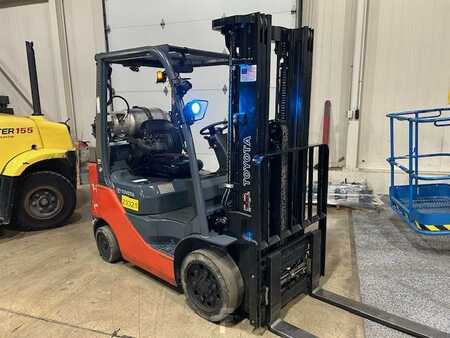 Propane Forklifts 2021  Toyota 8FGCU25 (1)