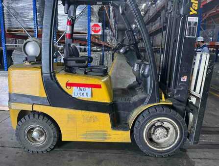 Propane Forklifts 2019  Yale GLP060VX (1)