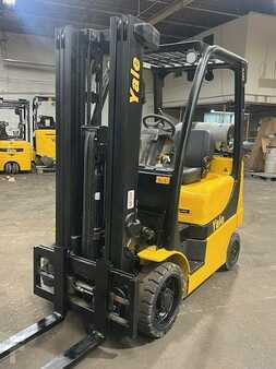 Propane Forklifts 2018  Yale GLC050VX (4)