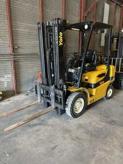Propane Forklifts 2018  Yale GLP050MX (1)