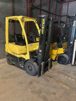 Propane Forklifts 2017  Hyster H40FTS (1)